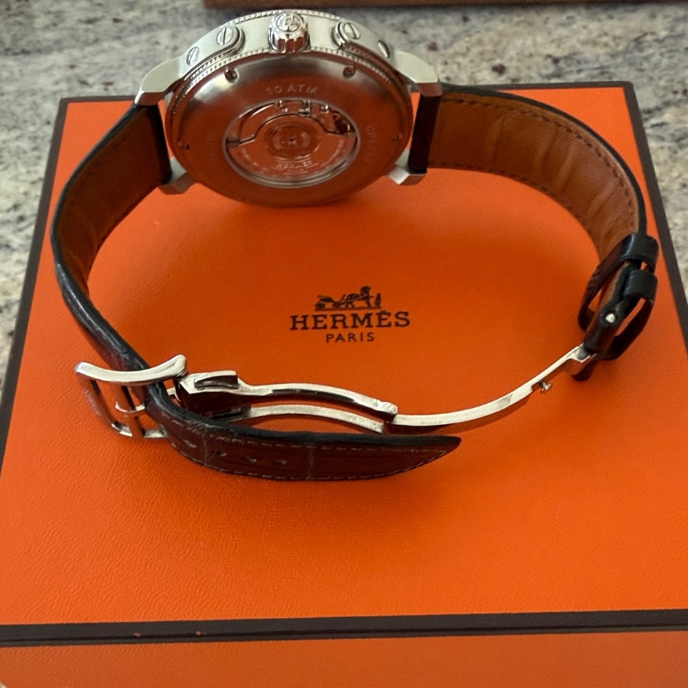 Hermes Clipper H1 Big Date Silver Automatic Watch 43mm - Picture 3 of 7